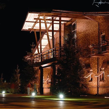 Park-Hotel Butenko Stable Protsev Exterior foto
